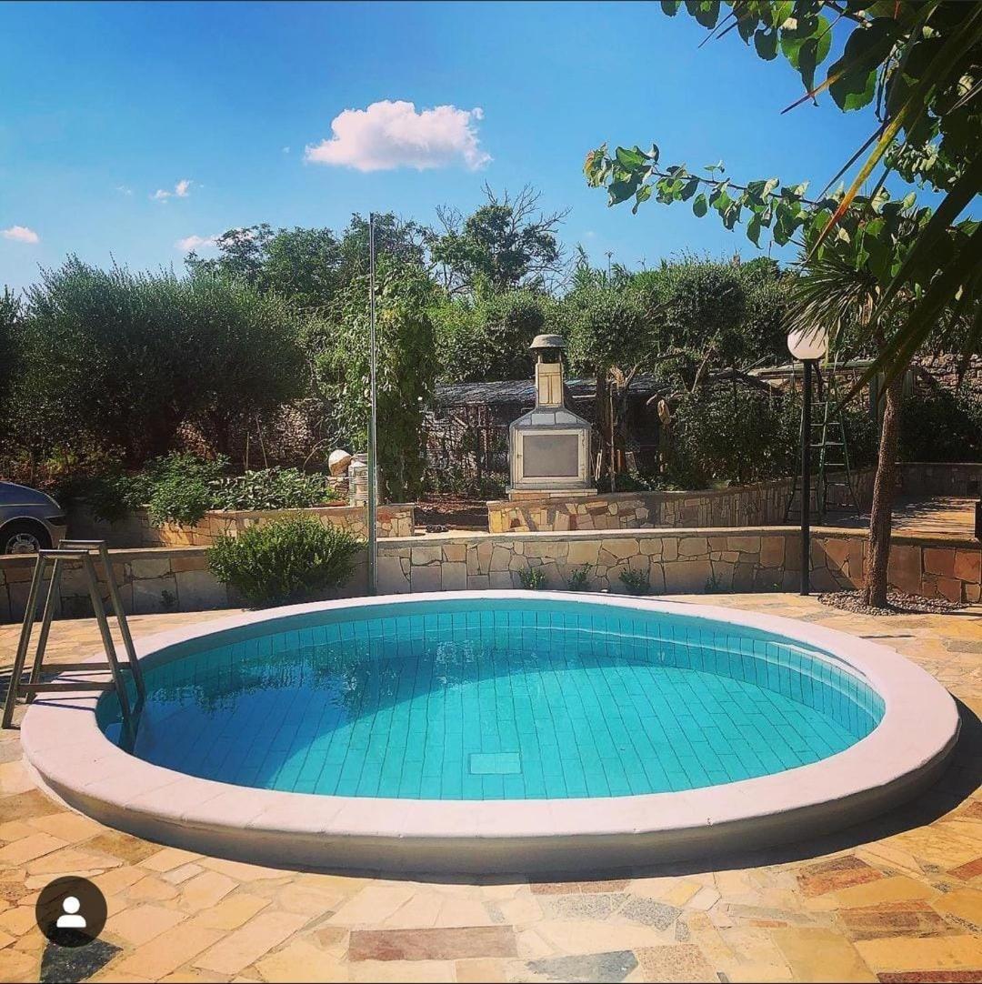 Il Viale Degli Ulivi Villa Martina Franca Luaran gambar